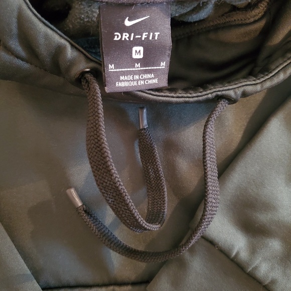 Nike Dry Fit Hoodie Sweatshirt - Picture 5 of 6